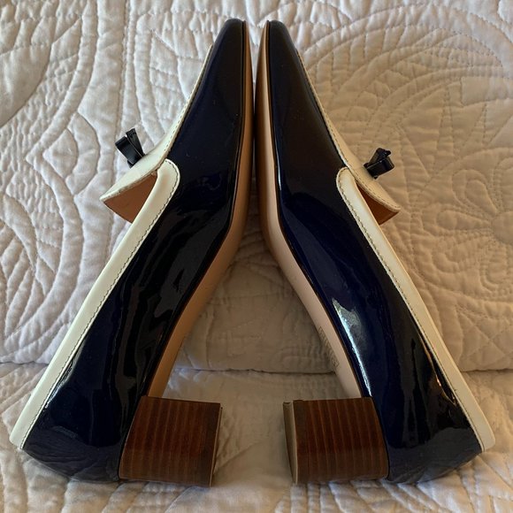 J CREW Patent Bow Loafer Pump / Size US 6.5 (UK4, EU37) / Navy & White - Picture 5 of 10